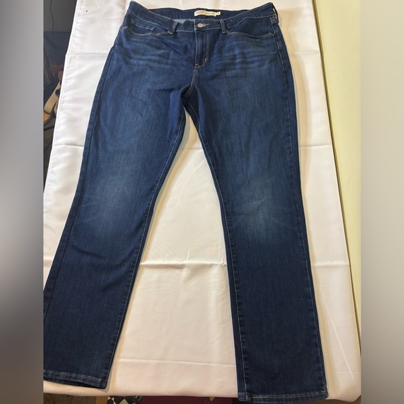 Levi's Denim - Levi’s size 16M/33x30 Women’s Blue Denim Mid Rise Straight Leg Jeans